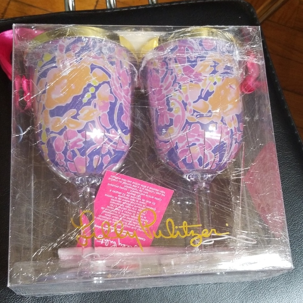 Lilly Pulizer drinkware